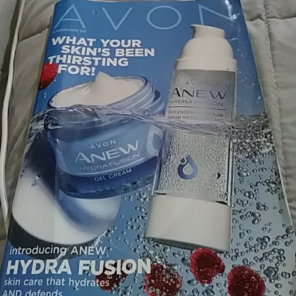 Avon - Picture 3 of 3